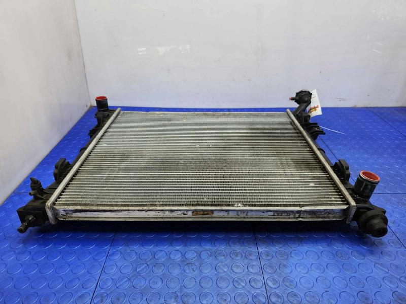 2009 Volkswagen Routan Radiator