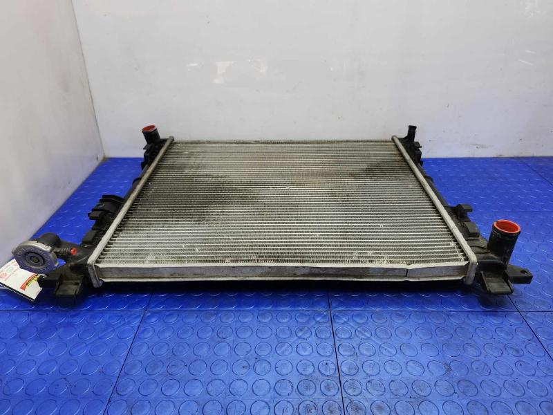 2009 Volkswagen Routan Radiator