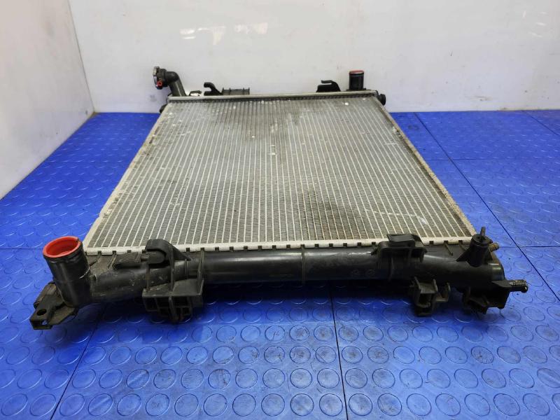 2009 Volkswagen Routan Radiator