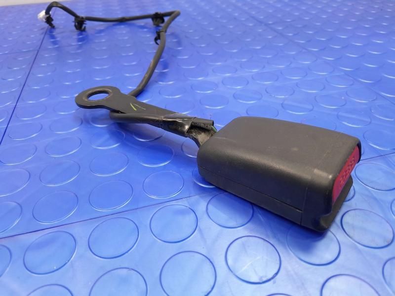2021 Nissan Versa Front Seat Belt