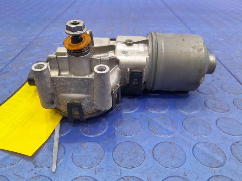 2012-2019 Volkswagen Beetle Windshield Wiper Motor Genuine OEM 561955119A