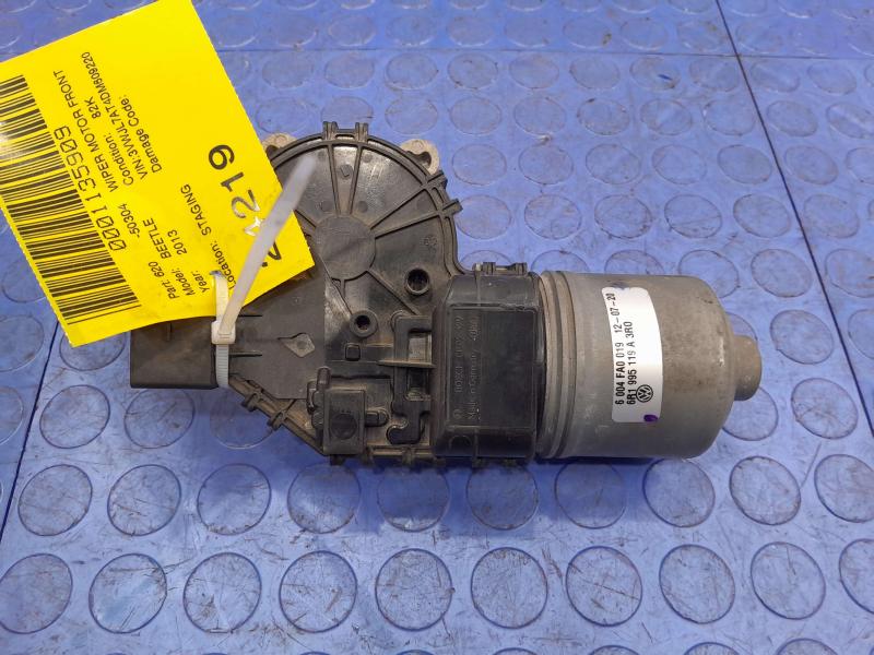 2012-2019 Volkswagen Beetle Windshield Wiper Motor Genuine OEM 561955119A