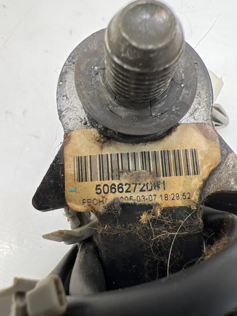 2005 Nissan Frontier Front Seat Belt