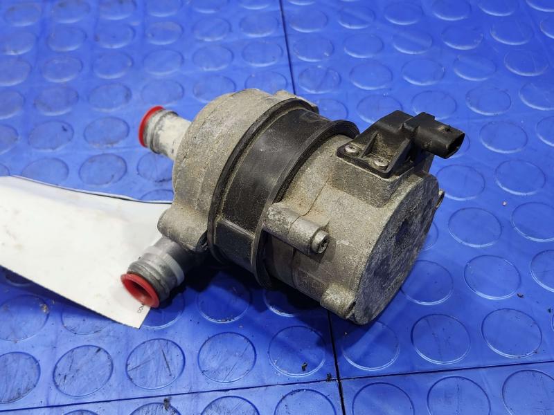 2017-2019 Audi Q7 3.0L OEM Auxiliary Water Coolant Pump Genuine Part