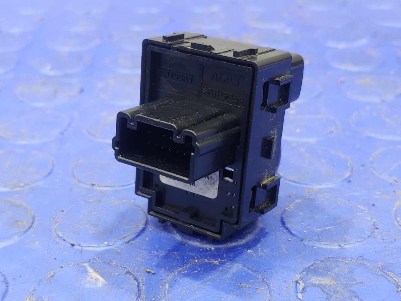 2021 Nissan Sentra Door Switch Front