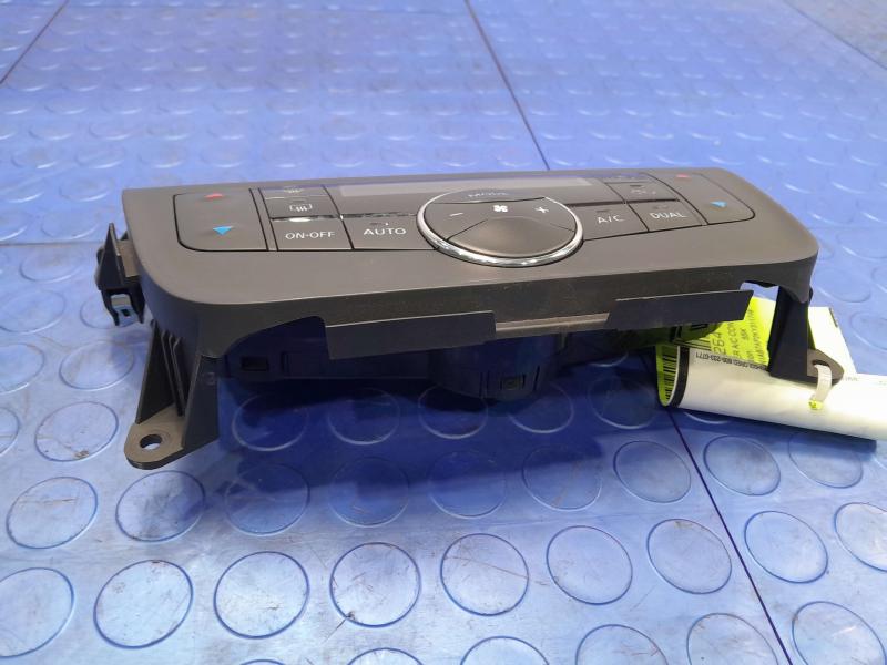 2019 Nissan Sentra Heater A/C Control