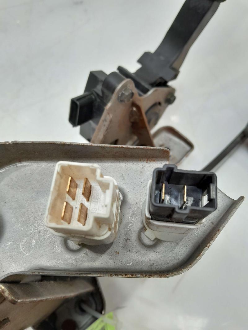 2015 Nissan Sentra Pedal Assembly