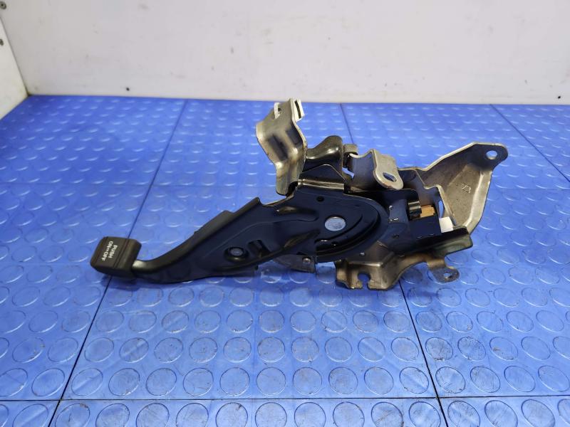 2010-2015 Toyota Prius Parking Brake Lever Pedal Assembly OEM 46200-47070