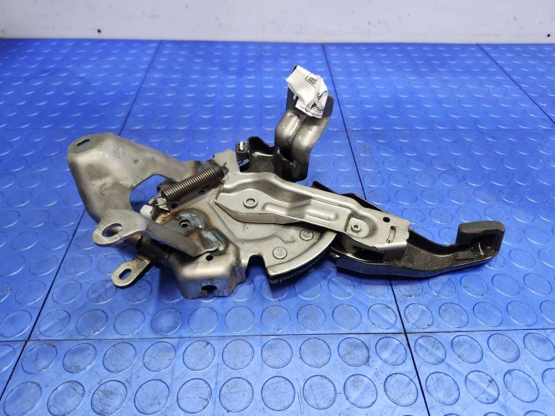 2010-2015 Toyota Prius Parking Brake Lever Pedal Assembly OEM 46200-47070