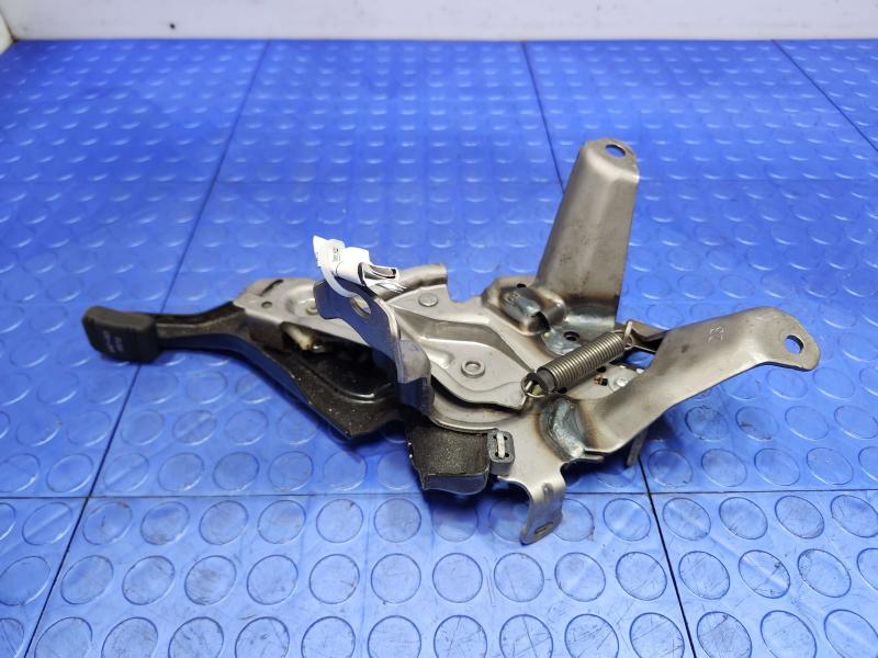 2010-2015 Toyota Prius Parking Brake Lever Pedal Assembly OEM 46200-47070