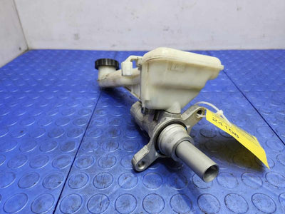 2013-2016 Ford Fusion Brake Master Cylinder Assembly Genuine OEM DG9Z2140A