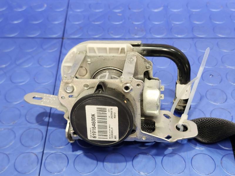2015 Toyota Prius Front Seat Belt