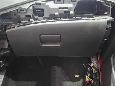 2018 Chevrolet Cruze Glove Box