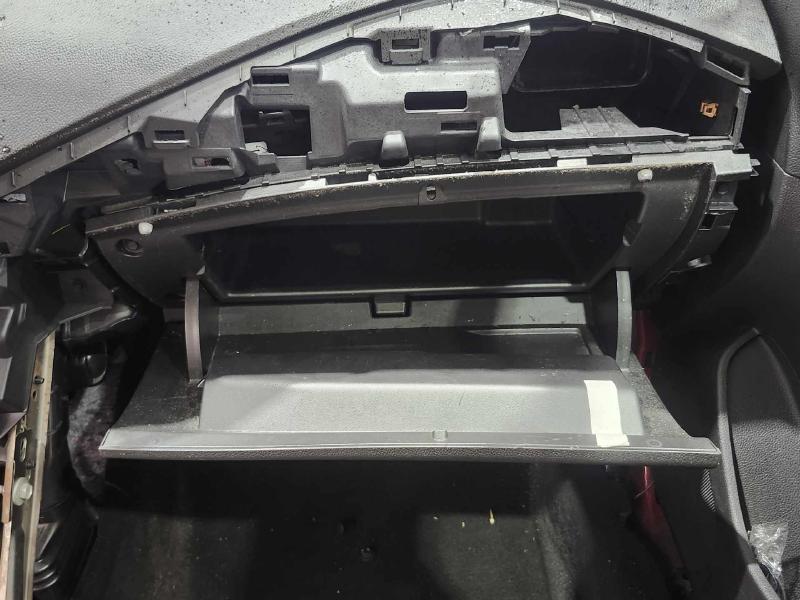 2018 Chevrolet Cruze Glove Box