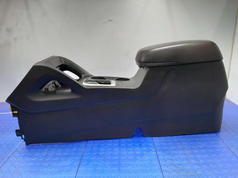 2015 Hyundai Tucson Front Console