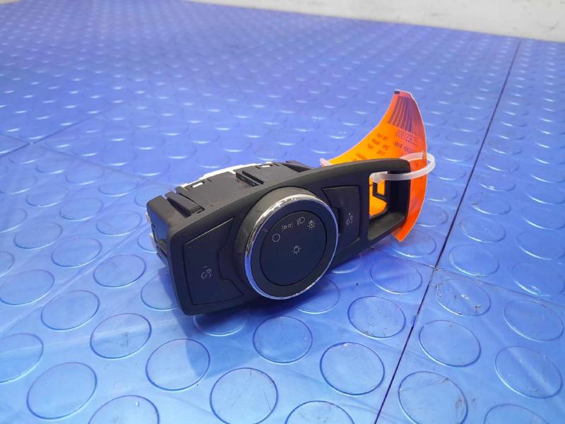 2017 Lincoln MKC Headlight Switch (Dash Mtd)