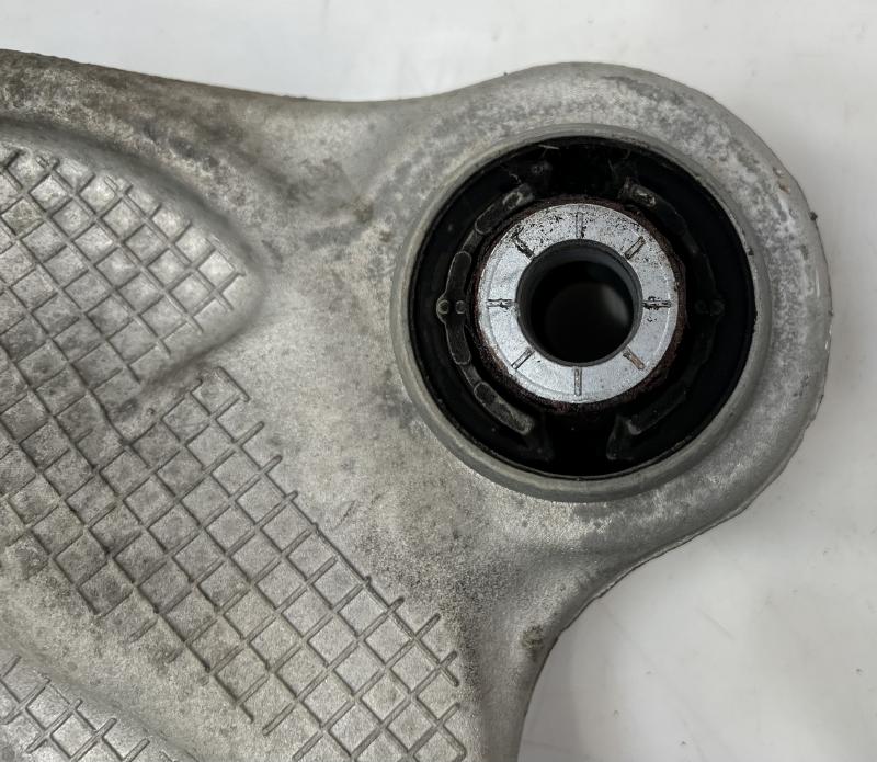 2015 - 2020 Ford Edge Front Lower Control Arm RH Passenger Side OEM F2GZ3078C