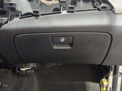 2015 Chevrolet Tahoe Glove Box