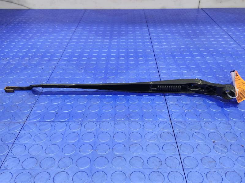 2010 Toyota Prius Wiper Arm