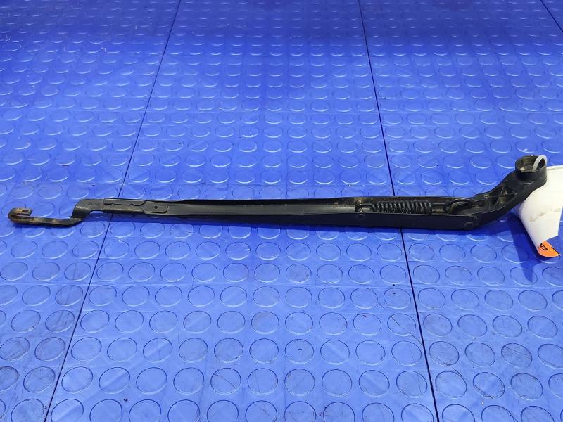 2010 Toyota Prius Wiper Arm