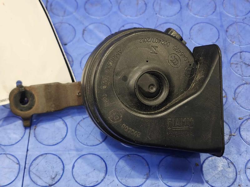 2017-2019 Cadillac XT5 High Note Horn Assembly Genuine OEM 84113063