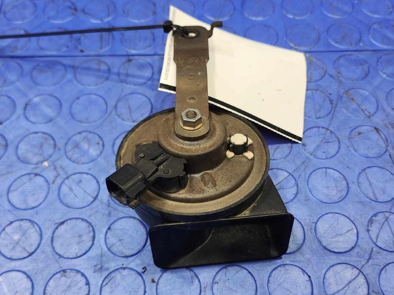 2017-2019 Cadillac XT5 High Note Horn Assembly Genuine OEM 84113063