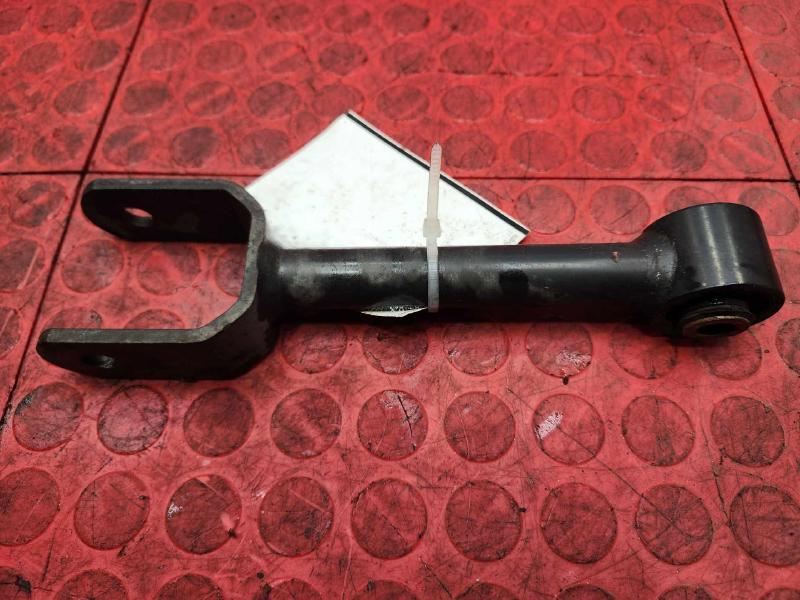 2015 Dodge Journey Lower Control Arm Rr