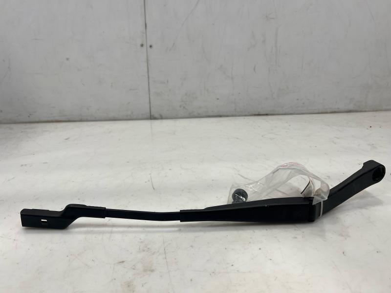 2018 - 2022 Ford Ecosport Windshield Wiper Arm RH Passenger Side OEM GN1Z17526B