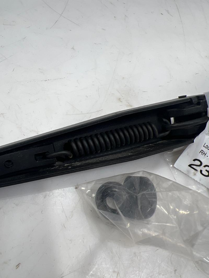 2018 - 2022 Ford Ecosport Windshield Wiper Arm RH Passenger Side OEM GN1Z17526B