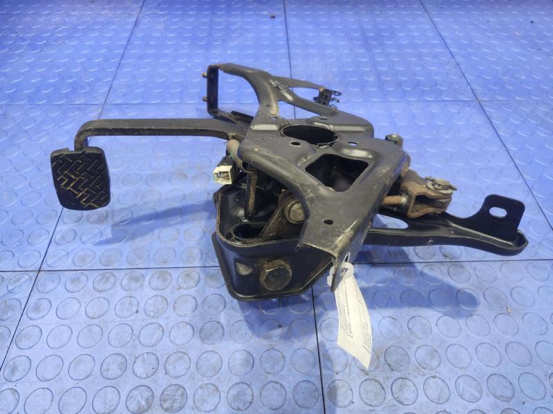 1988-1993 Isuzu NPR Brake Pedal Assembly OEM Genuine Factory Original Part