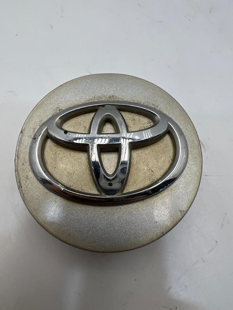 2013 Toyota Camry Center Cap