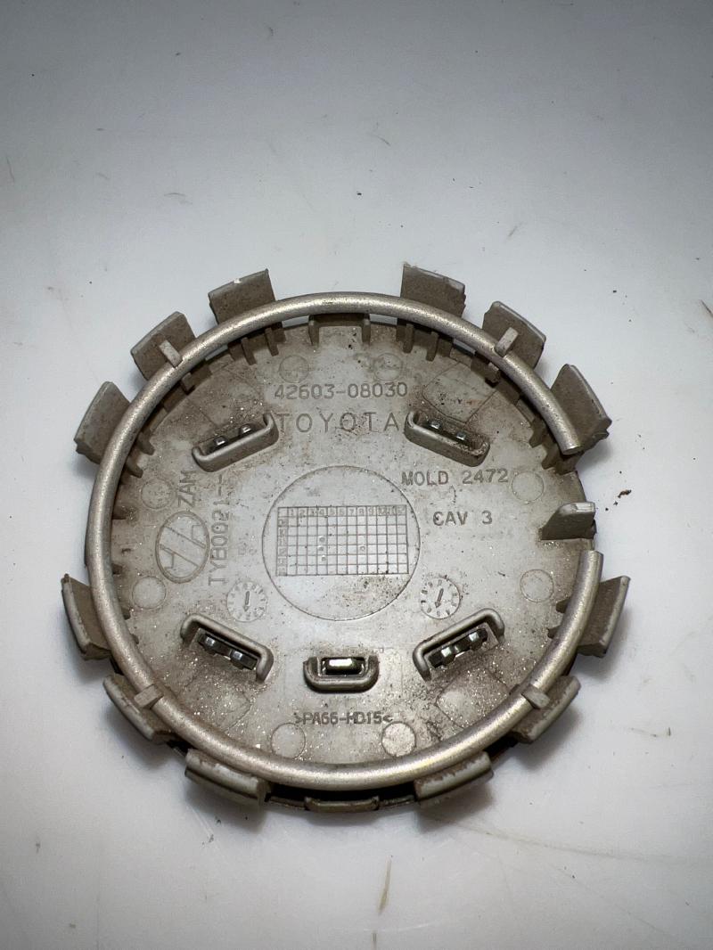 2013 Toyota Camry Center Cap