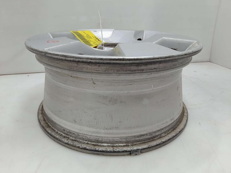 2006 Nissan Pathfinder Wheel