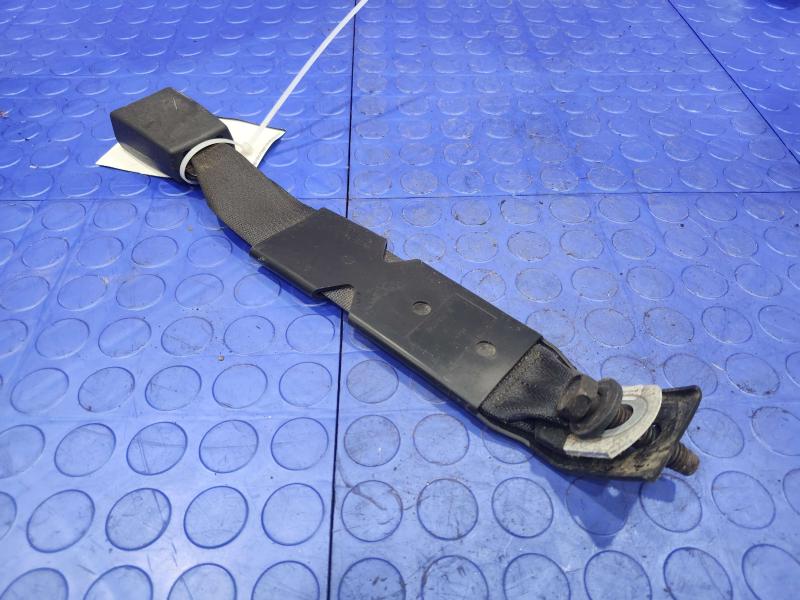 2010 Dodge Ram 1500 Rear Seat Belt