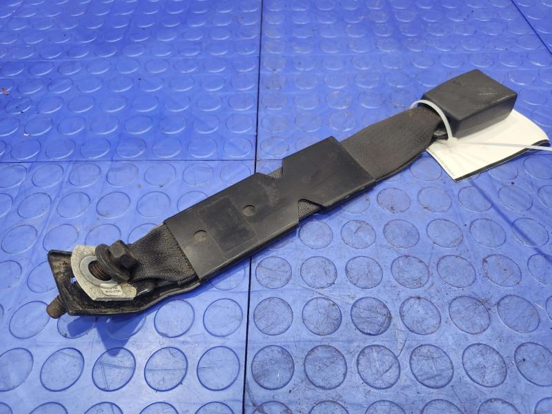 2010 Dodge Ram 1500 Rear Seat Belt
