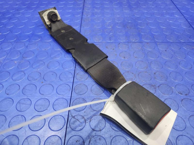 2010 Dodge Ram 1500 Rear Seat Belt