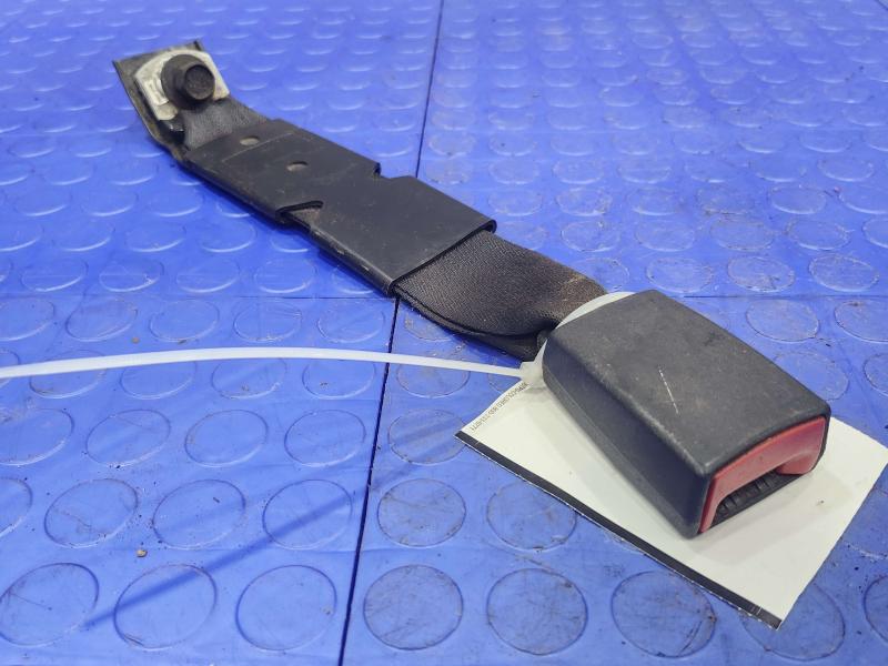 2010 Dodge Ram 1500 Rear Seat Belt