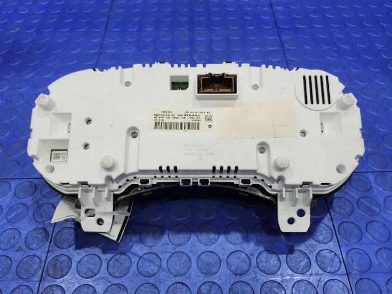 2014 Jeep Grand Cherokee 3.6L Instrument Cluster Speedometer OEM 56054794AJ