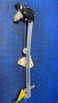 2014 Subaru Crosstrek Front Door Regulator