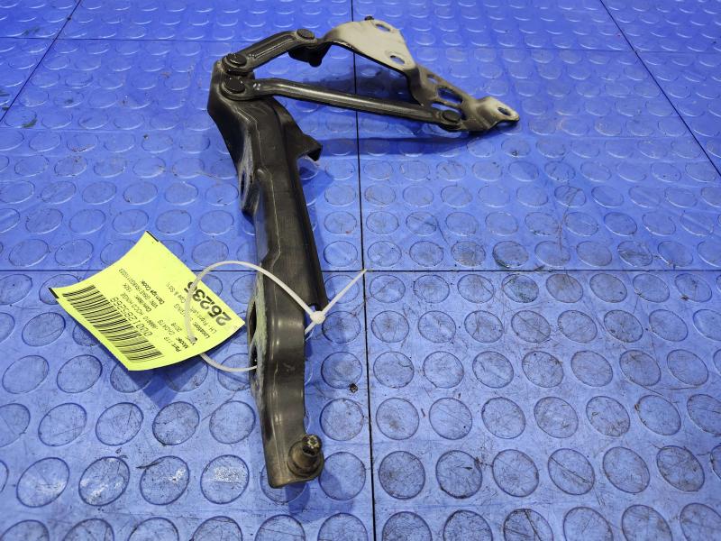 2016 Cadillac ATS Hood Hinge
