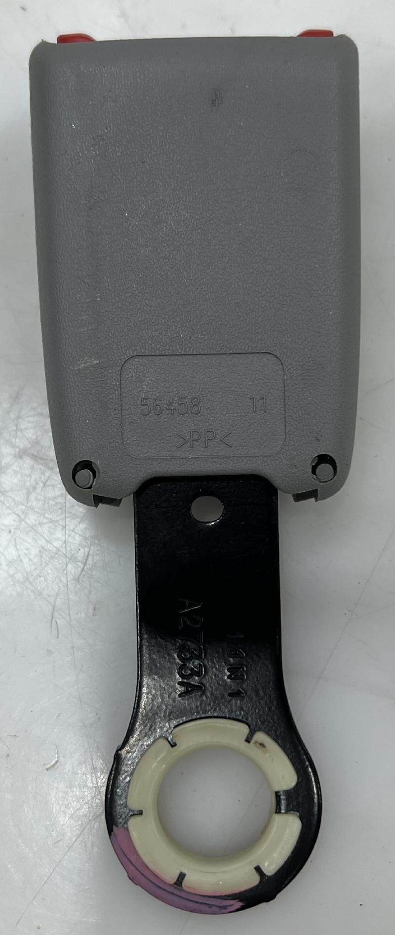 2010 - 2013 Toyota Highlander 3rd Row Rear Seat Belt Buckle Left or Right Side Gray OEM ,LH