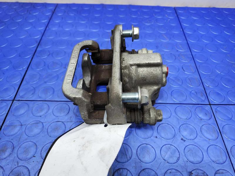 2015 Nissan Leaf Caliper