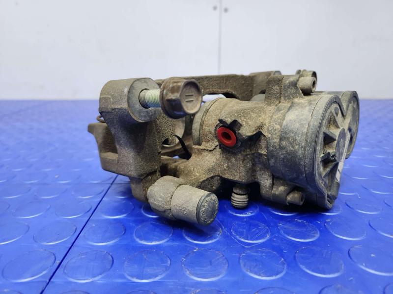 2020 Subaru Forester Caliper
