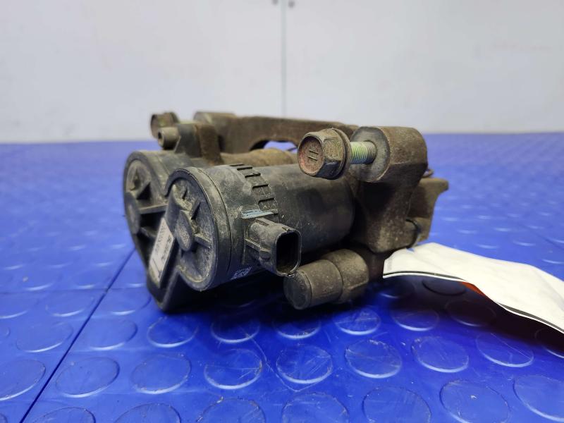 2020 Subaru Forester Caliper
