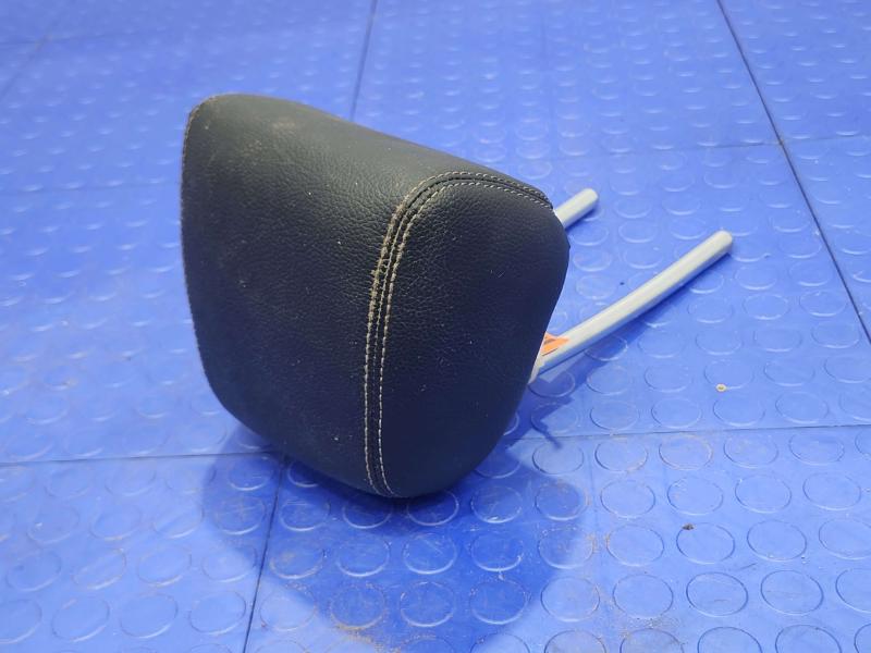 2017 Mercedes C-Class Headrest