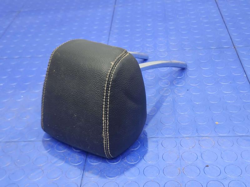 2017 Mercedes C-Class Headrest