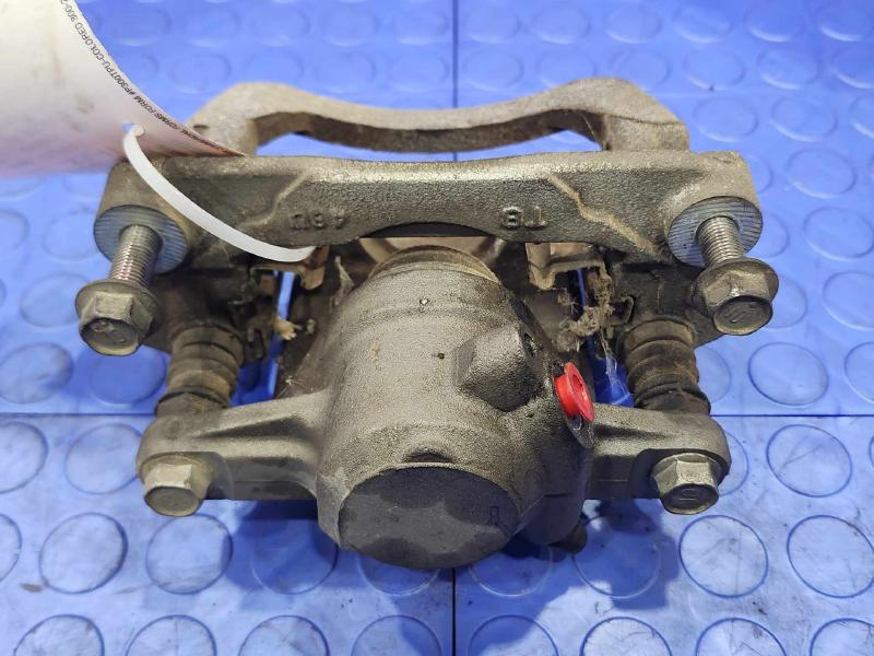 2015 Subaru Forester Caliper