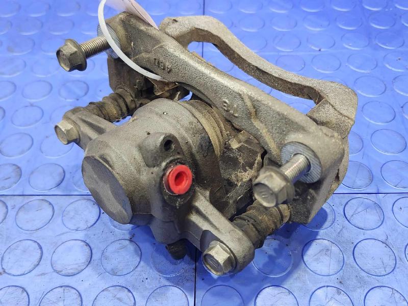 2015 Subaru Forester Caliper