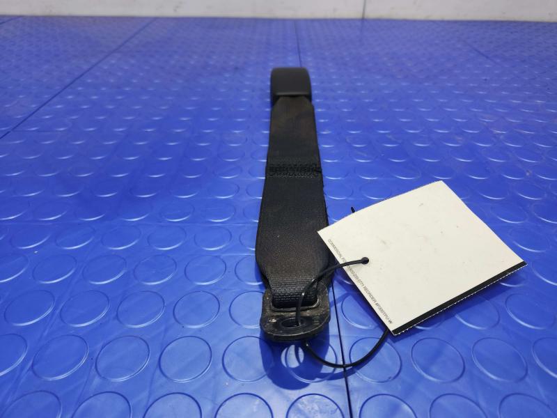 2011 Infiniti QX56 Rear Seat Belt