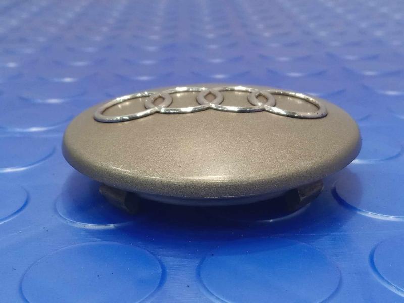 2007-2015 Audi Q7 20" Alloy Wheel Center Cap Genuine OEM Part 8D0601170